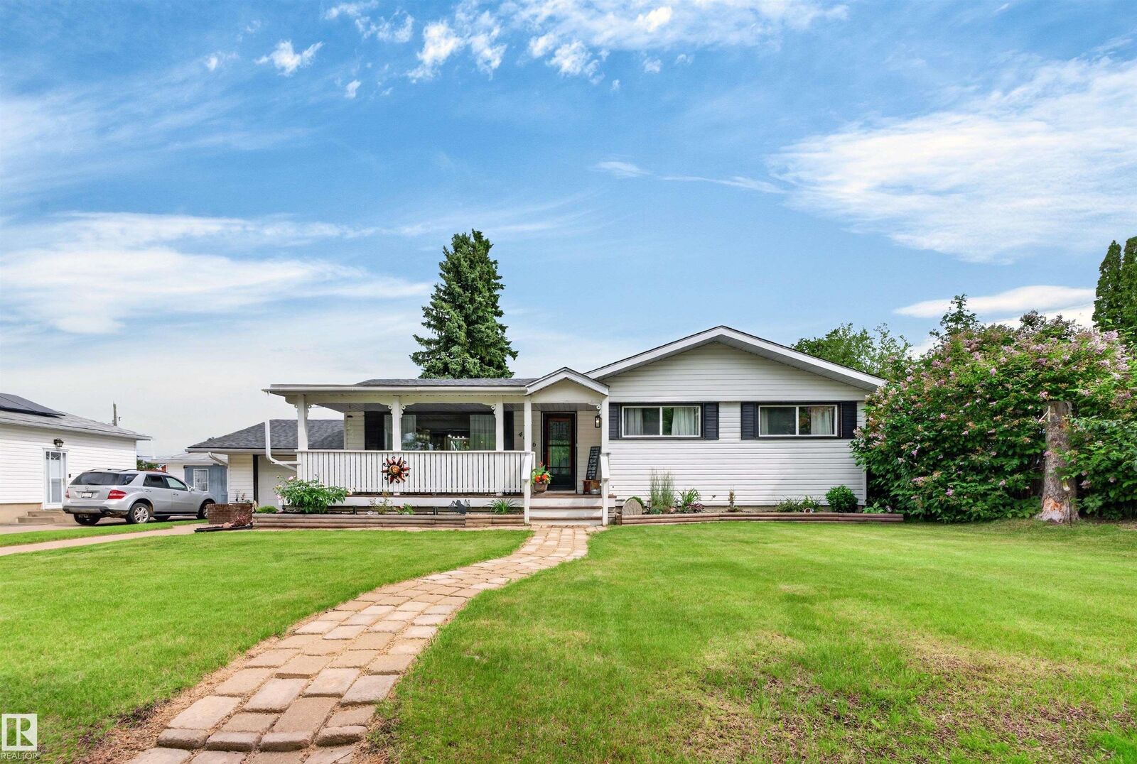 Property Photo: 4606 52 Avenue AB T0A 3C0