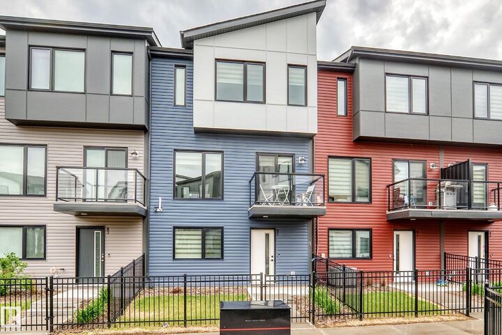 Property Photo: 11910 35 Avenue SW 82 AB T6W 4Z8