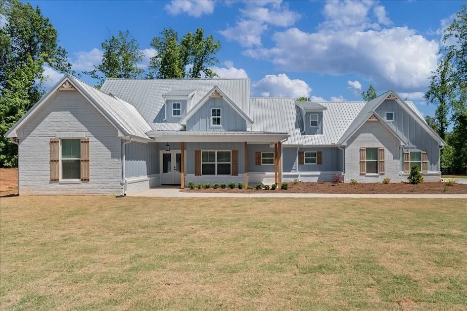 Property Photo: 1488 Morgan Road GA 30110