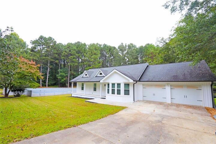 Property Photo:  42 Dale Street  GA 30179 