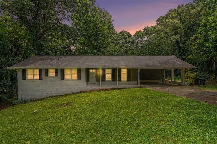 Property Photo:  2826 Manor Court  GA 30078 