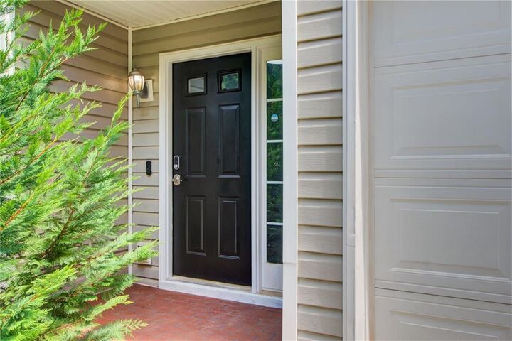 Property Photo: 2470 Stonegate Drive NW GA 30101