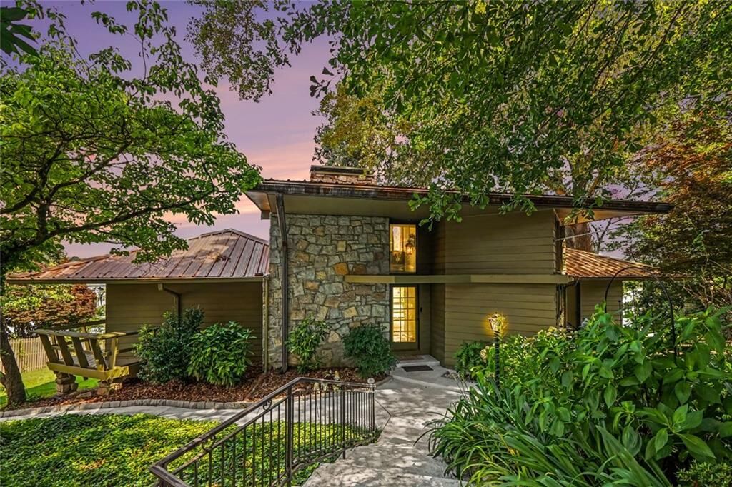 Property Photo:  2016 Lake Sorrento Drive  GA 30012 