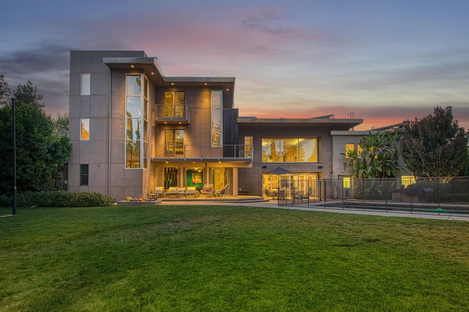 Property Photo:  6490 N Sequoia Drive  CA 93711 