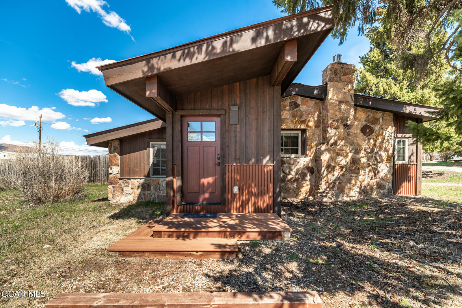 Property Photo:  121 Sumner Avenue  CO 80451 