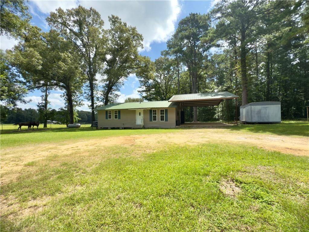 Property Photo: 138 Salez Lane LA 71371