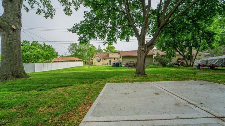 Property Photo: 1411 Kraft Drive IN 46321