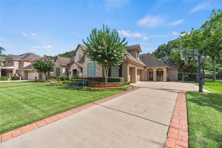 Property Photo: 22815 Parkwalk Lane TX 77494