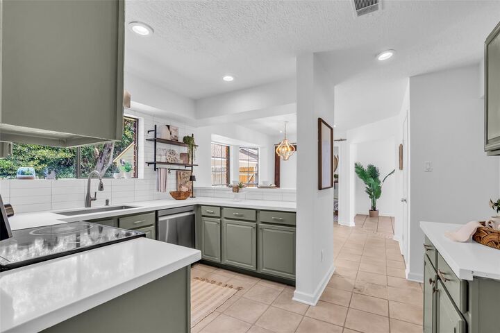 Property Photo:  259 E Rainbow Ridge Circle  TX 77381 