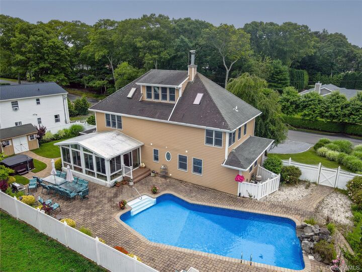 Property Photo:  56 Ocean Avenue  NY 11946 