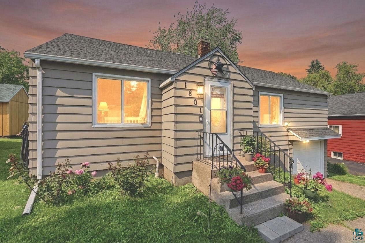 Property Photo:  1801 Tyrol St  MN 55811 