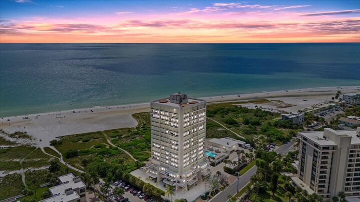 Property Photo:  5400 Ocean Boulevard 17-04  FL 34242 
