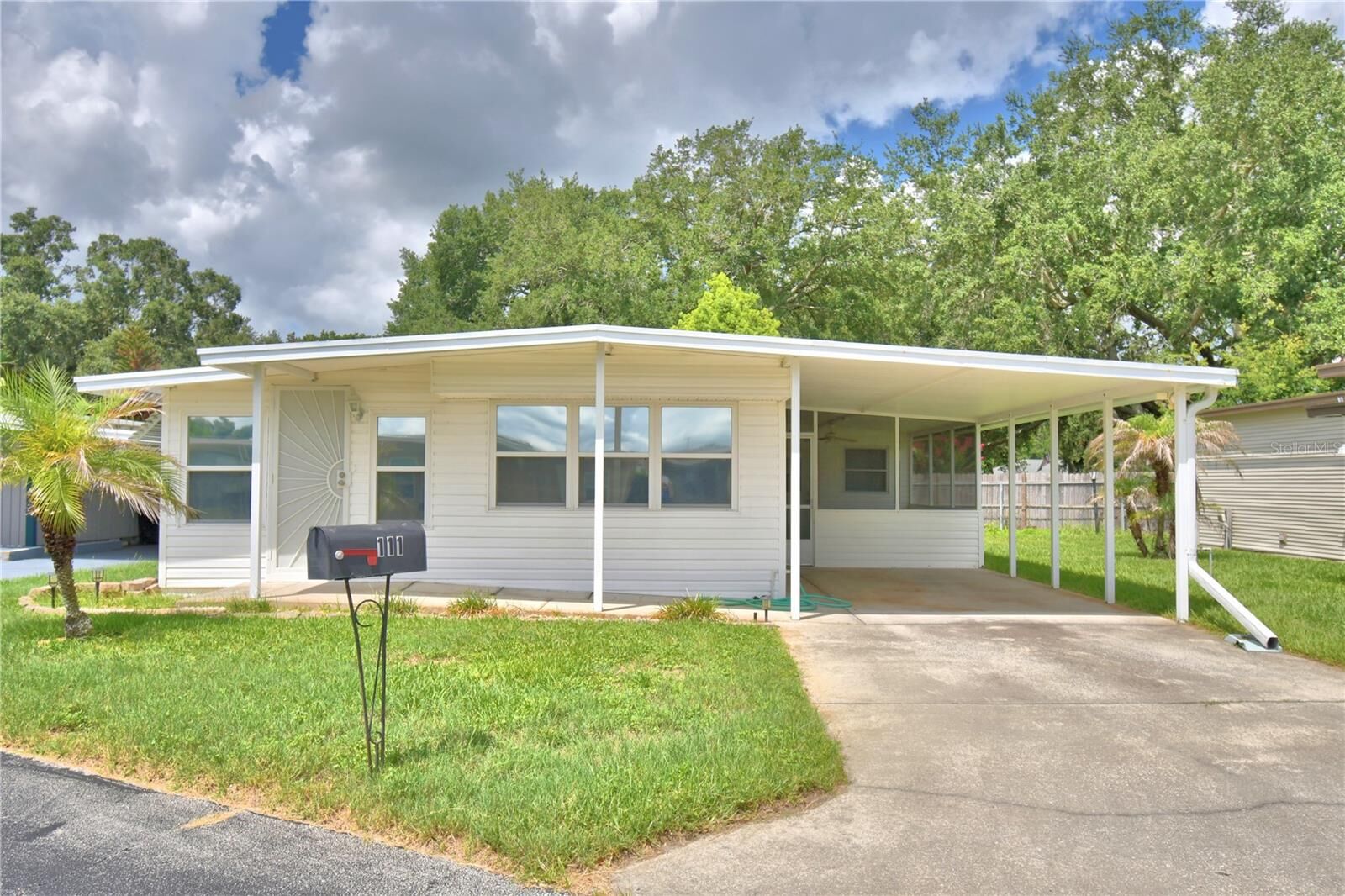 Property Photo:  111 Paradise Lane  FL 33823 
