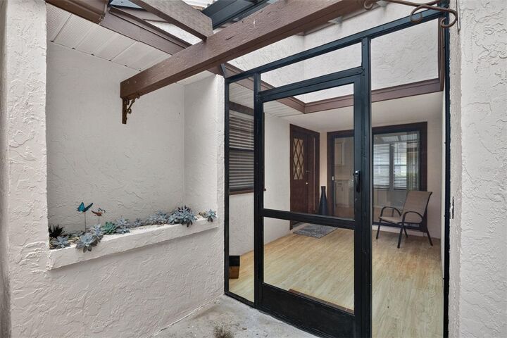 Property Photo: 8391 NW 39th Circle FL 32653