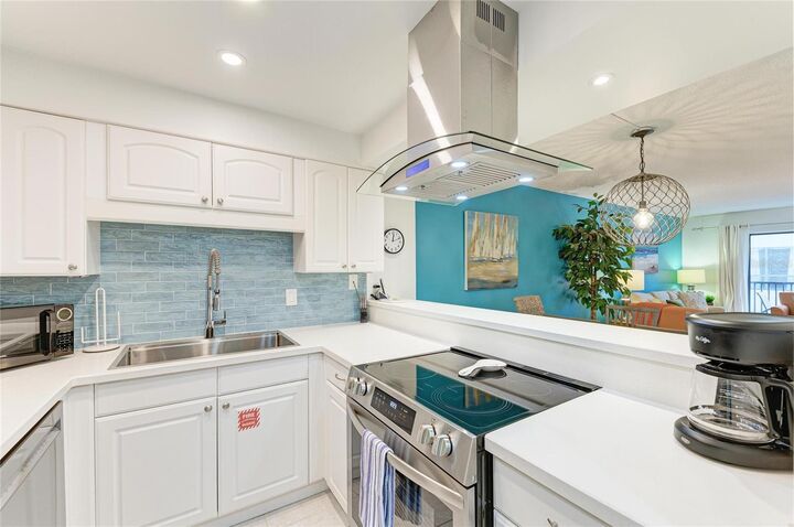 Property Photo:  6157 Midnight Pass Road E12  FL 34242 