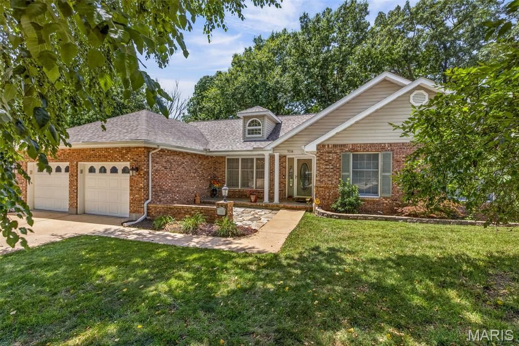 Property Photo:  709 Jerome Drive  MO 63028 