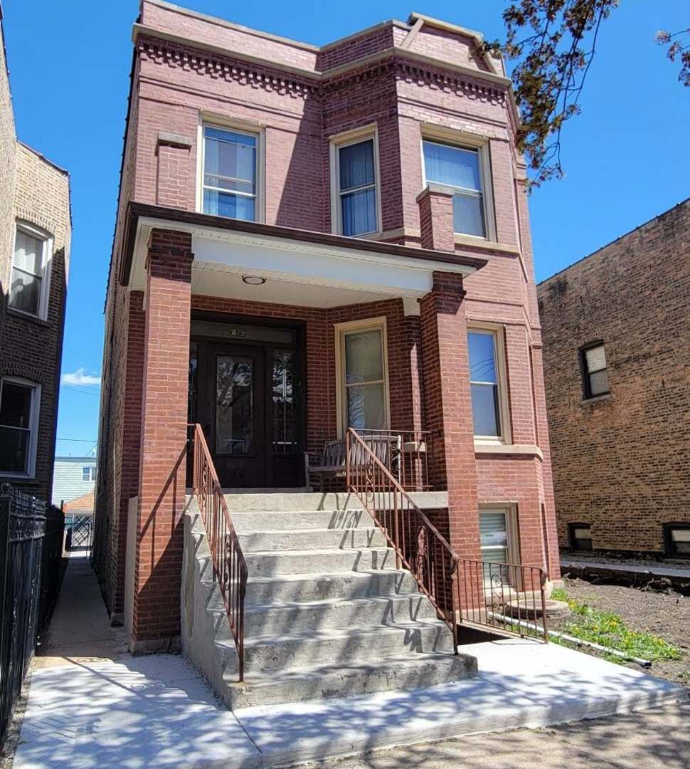 Property Photo:  2419 N Kostner Avenue Basement  IL 60639 