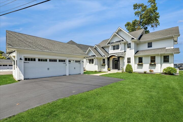 Property Photo:  225 Edgewater Drive  IL 60014 