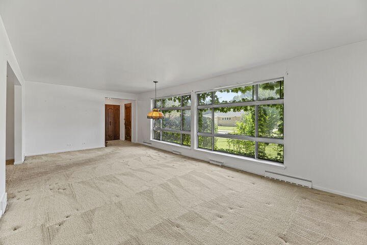 Property Photo: 9701 Kedvale Avenue IL 60076