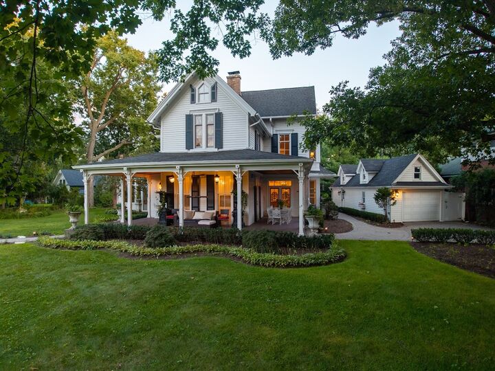 Property Photo: 201 Scottswood Road IL 60546