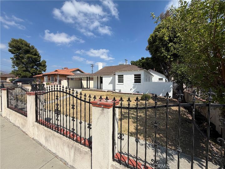 Property Photo: 644 N Hagar Street CA 91340