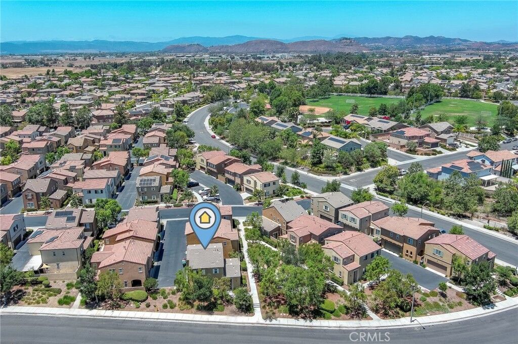 Property Photo:  37338 Paseo Tulipa  CA 92563 