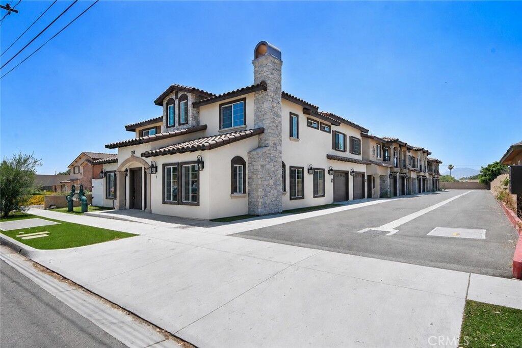 Property Photo:  16385 Valencia Avenue 2  CA 92335 