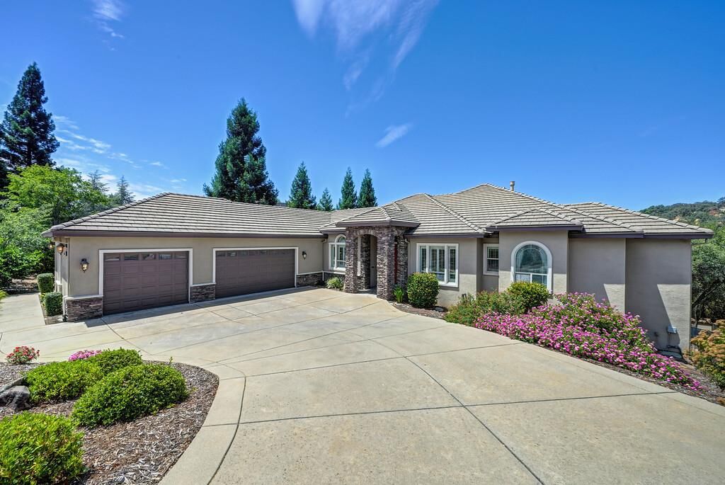 Property Photo:  10205 Sunrise Vista  CA 95603 