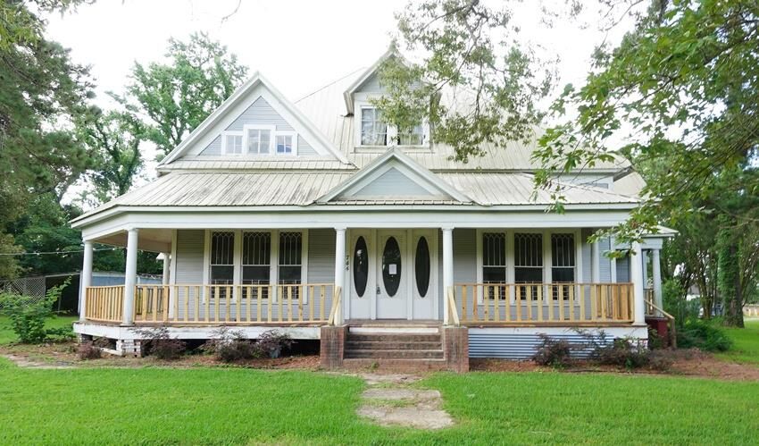 Property Photo:  744 Bear Drive  TX 75975 
