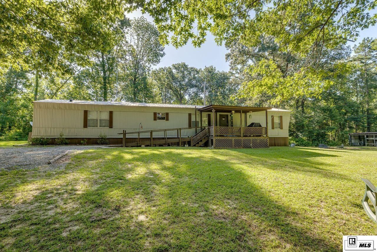 Property Photo: 3051 Lapine Road LA 71292