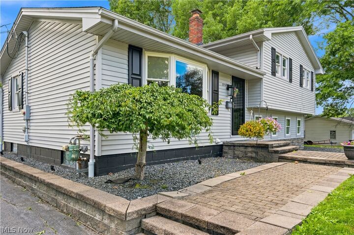 Property Photo:  273 Blueberry Drive  OH 44408 