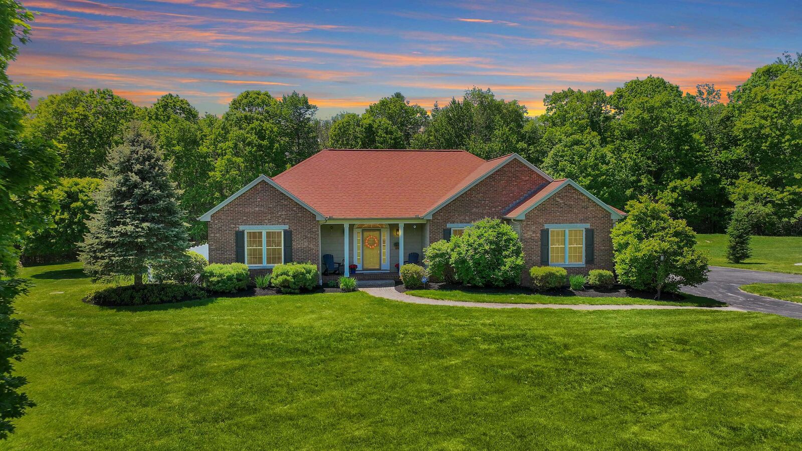 Property Photo:  72 South Road  NH 03037 