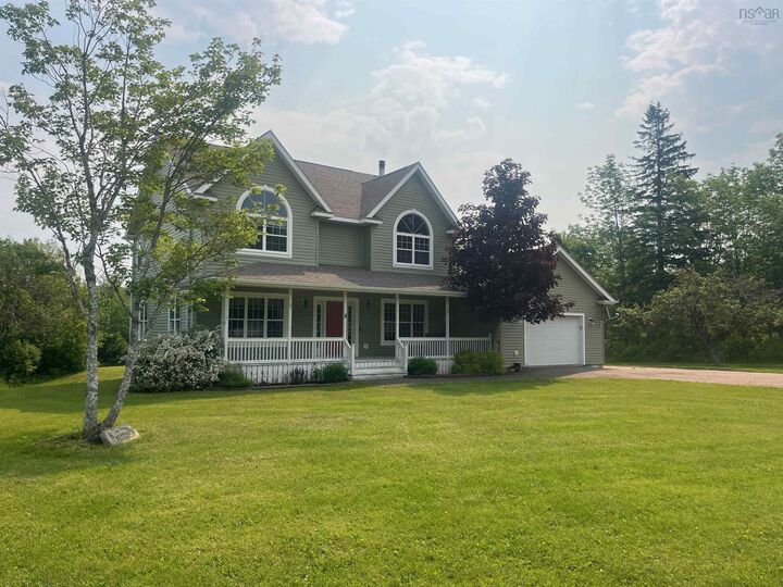 8 Village Lane — photo 1