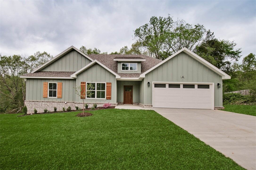 Property Photo:  5 Copinsay Lane  AR 72715 