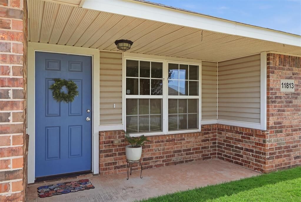 Property Photo: 11813 NW 133rd Street OK 73078