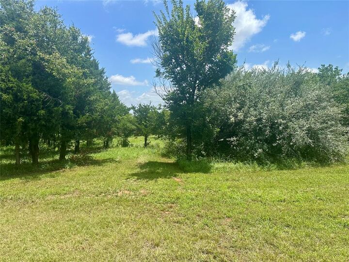 Property Photo: 30210 Mesquite Way OK 73072