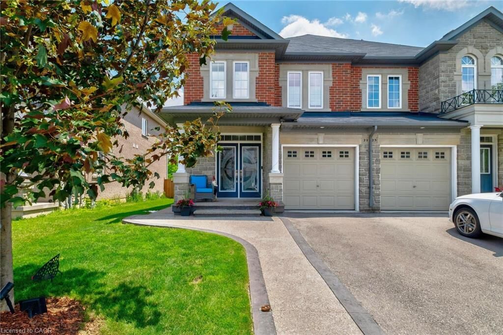 Property Photo:  21 Summerberry Way  ON L9B 0G2 