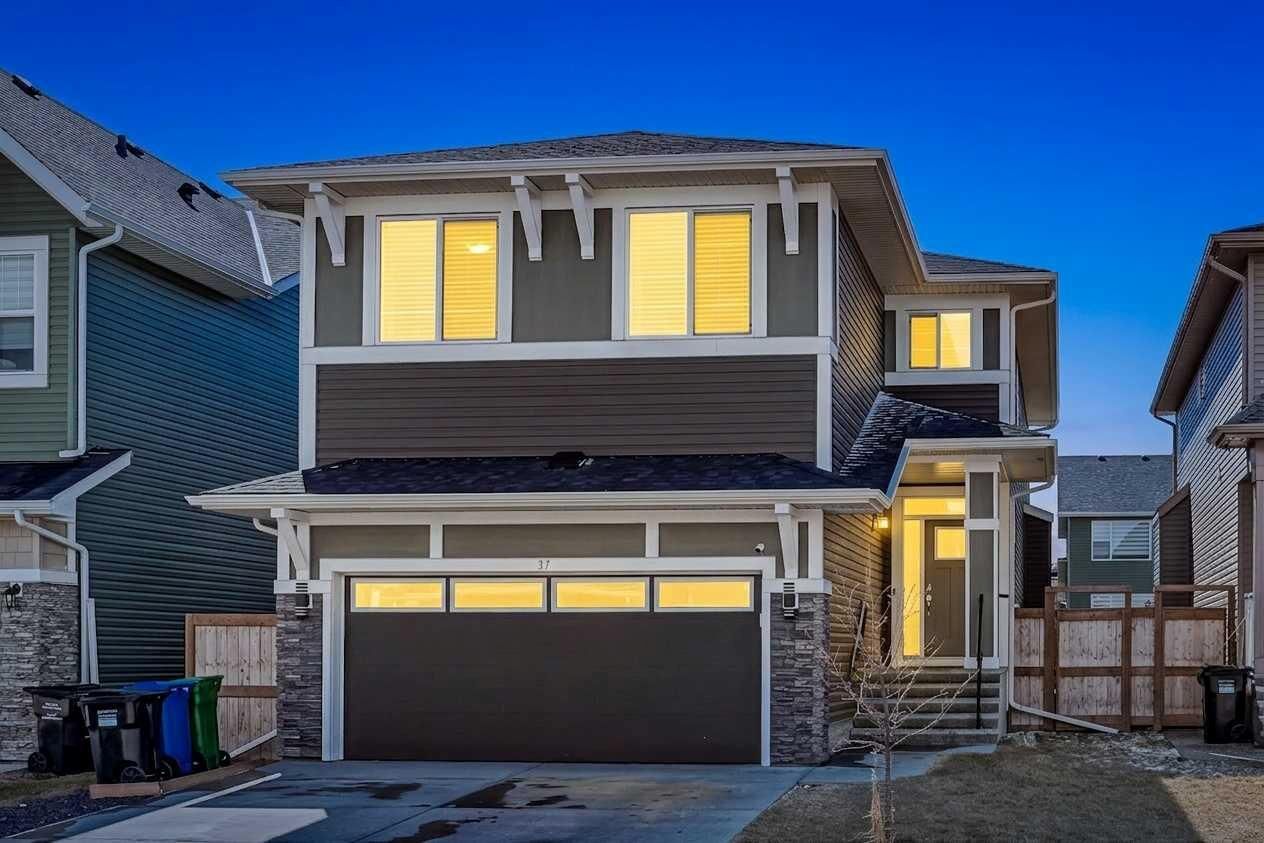 Property Photo:  37 Evansfield Manor NW  AB T3P 1J8 