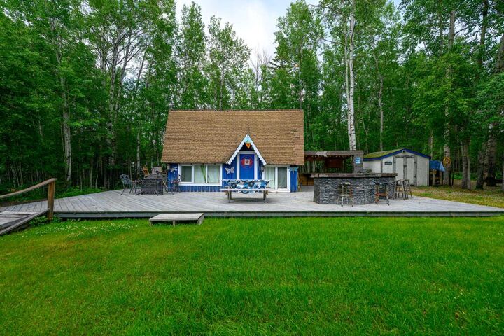 36, 70544 243 Range — photo 1