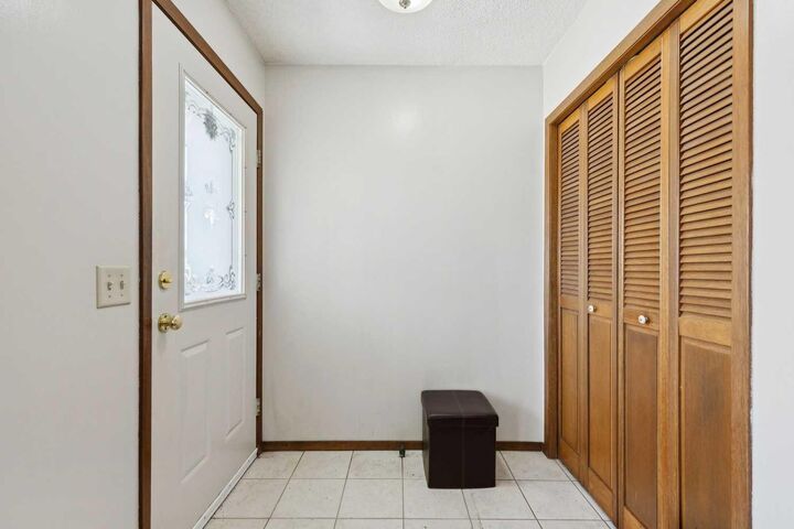 Property Photo:  156 Falshire Close NE  AB T3J 3A1 