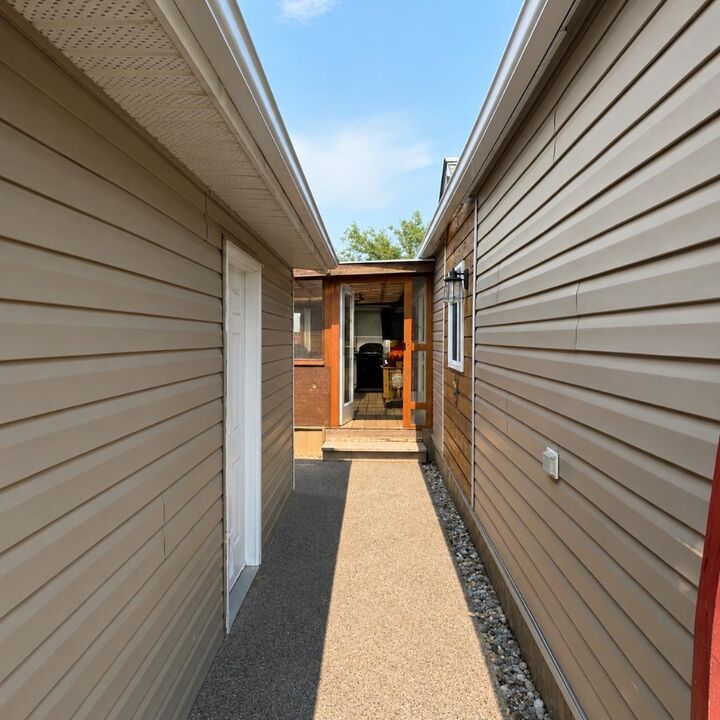 Property Photo:  68 Westover Avenue  AB T0L 0T0 