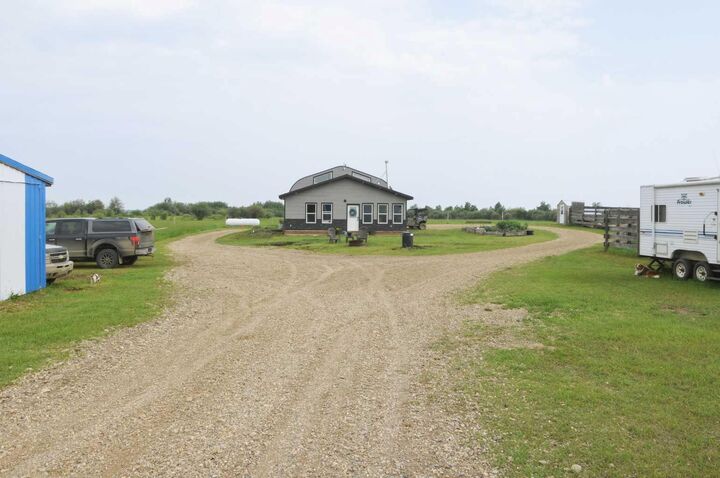Property Photo: RR 11 Twp 824 AB T0H 3T0