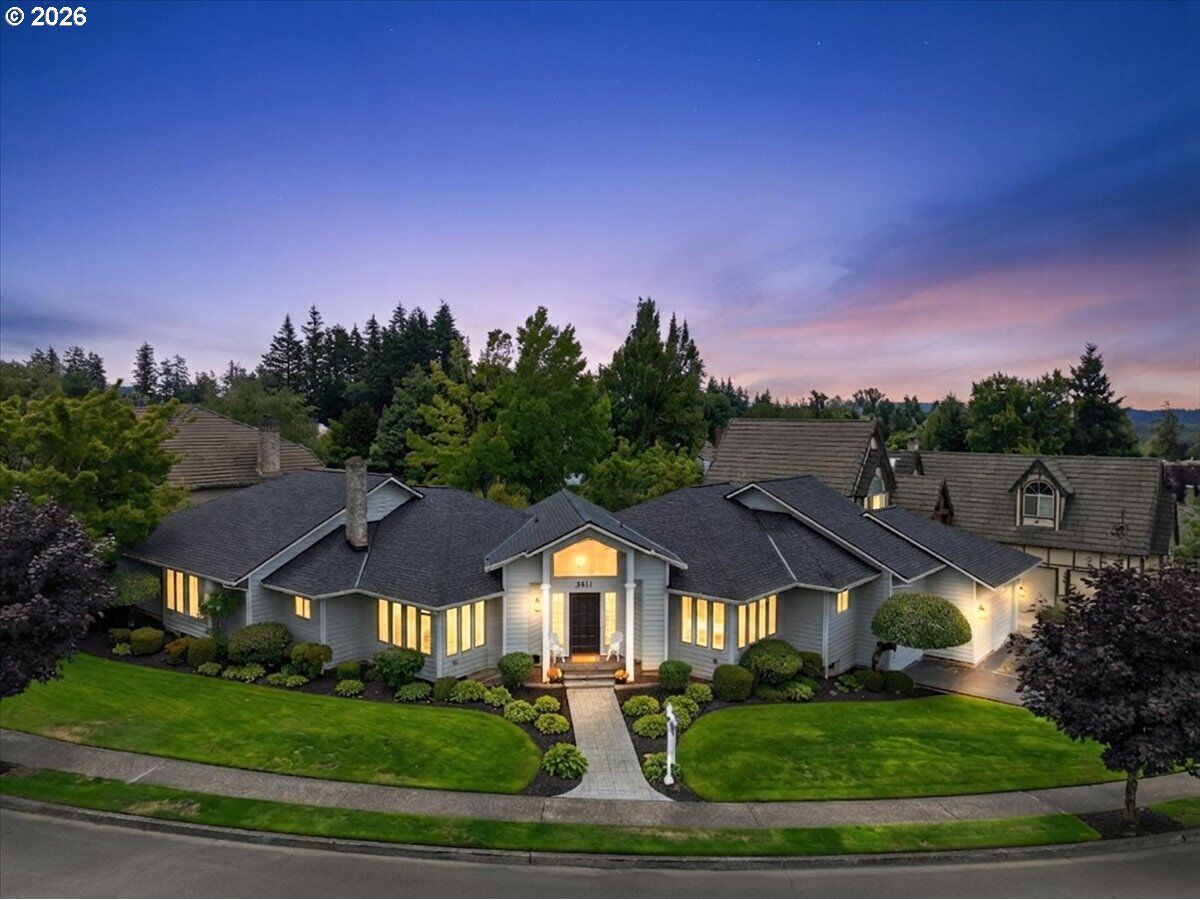Property Photo:  3411 SE 165th Ave  WA 98683 