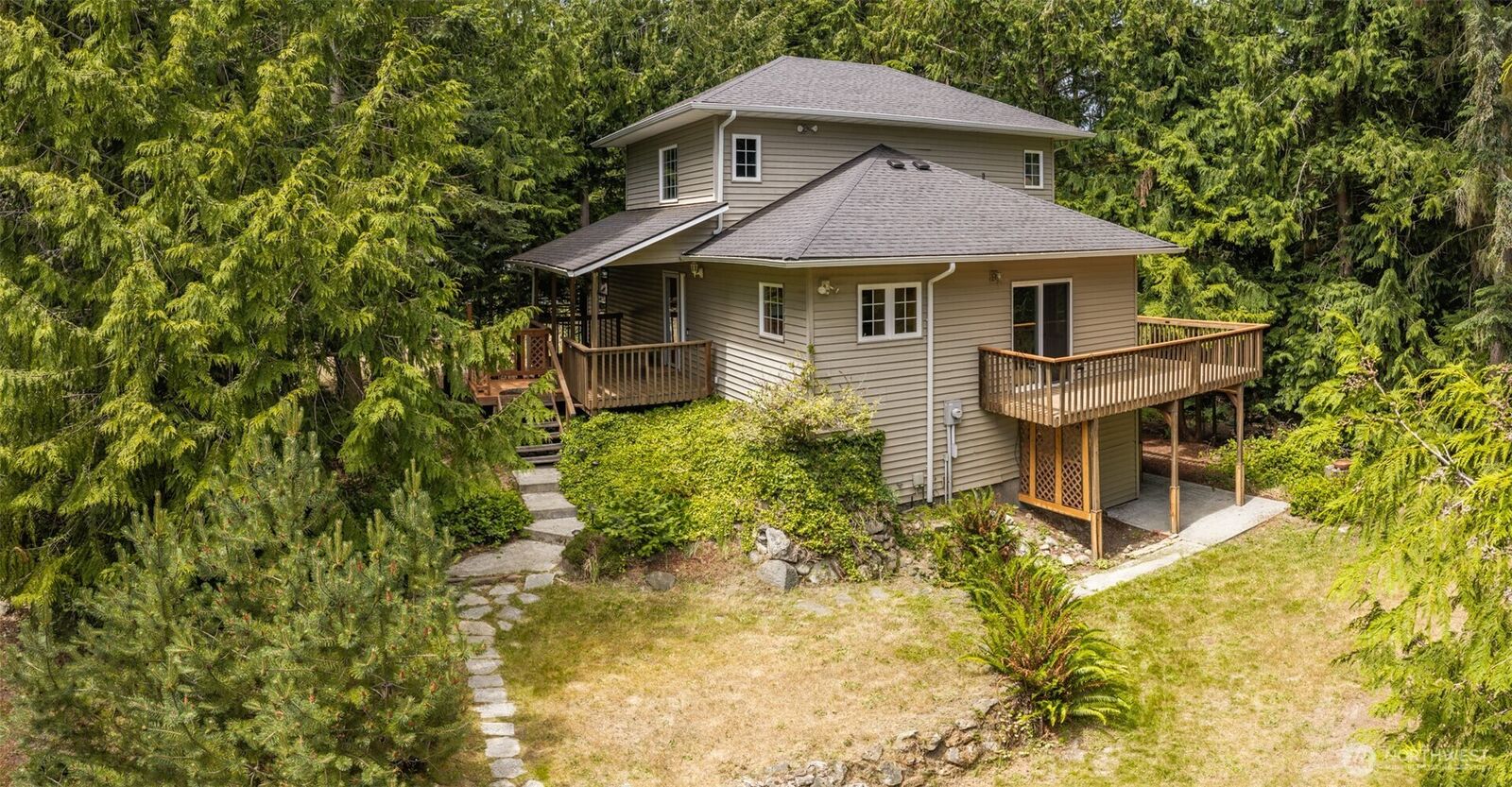 Property Photo:  102  New Haven Lane  WA 98362 