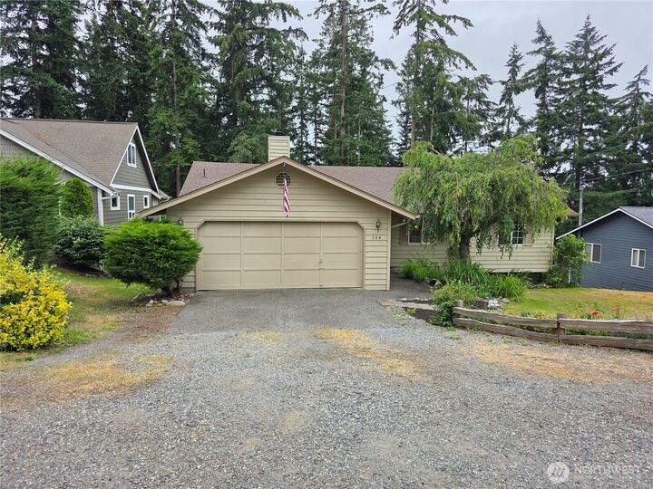 Property Photo: 384 Selkirk Drive WA 98282