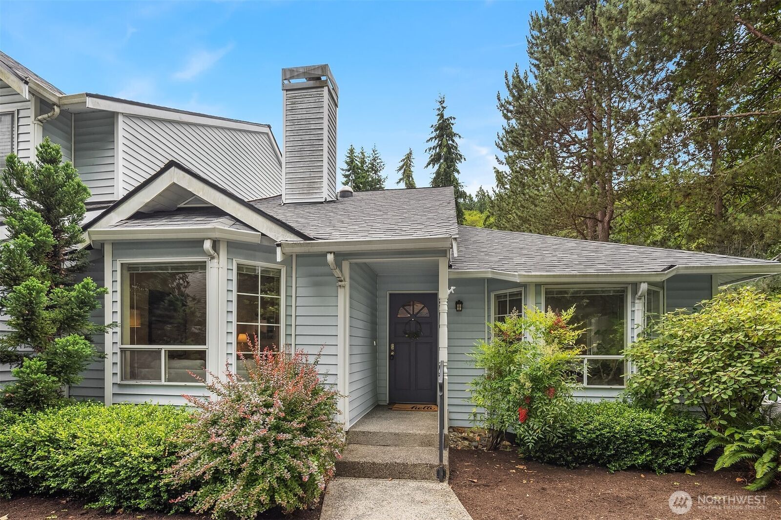 Property Photo: 14301 SE 42nd Lane WA 98006