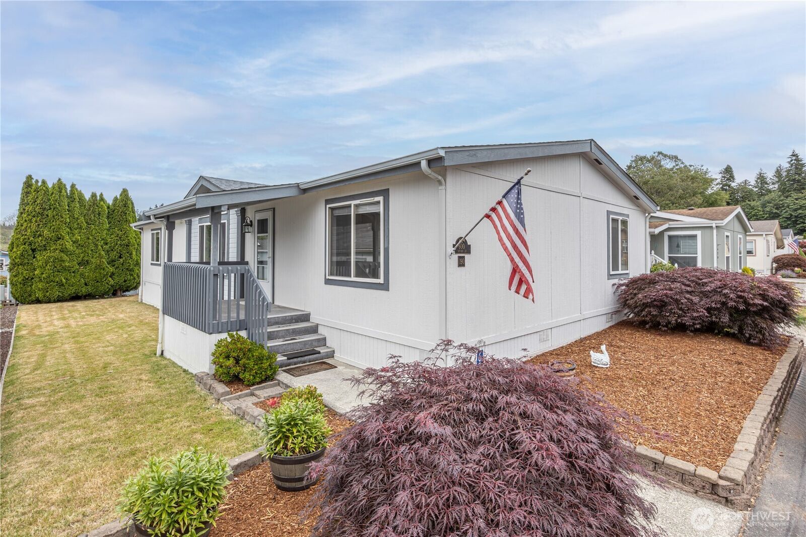 Property Photo:  600 NE Saturn Lane  WA 98311 