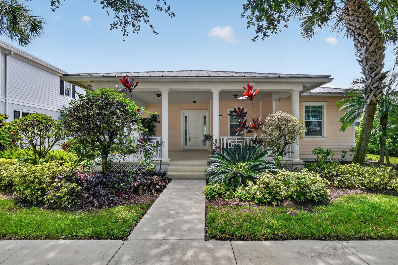 Property Photo: 3416 S Caroline Drive FL 33458