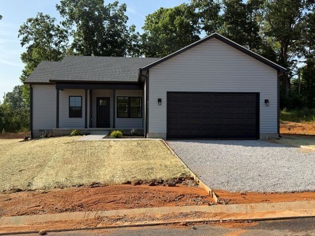 Property Photo: 211 Memphis Street KY 42164
