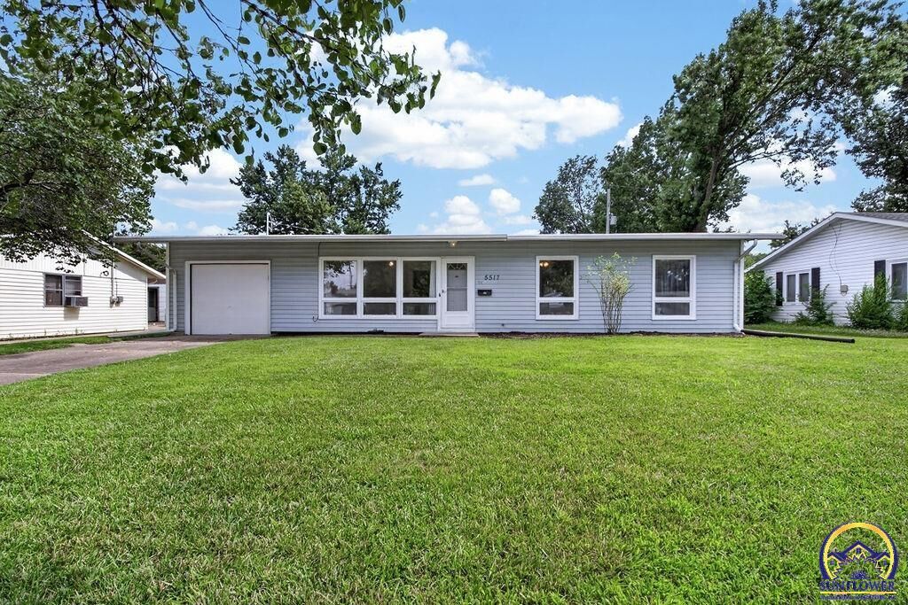 Property Photo:  5517 SW 17th Ter  KS 66604 